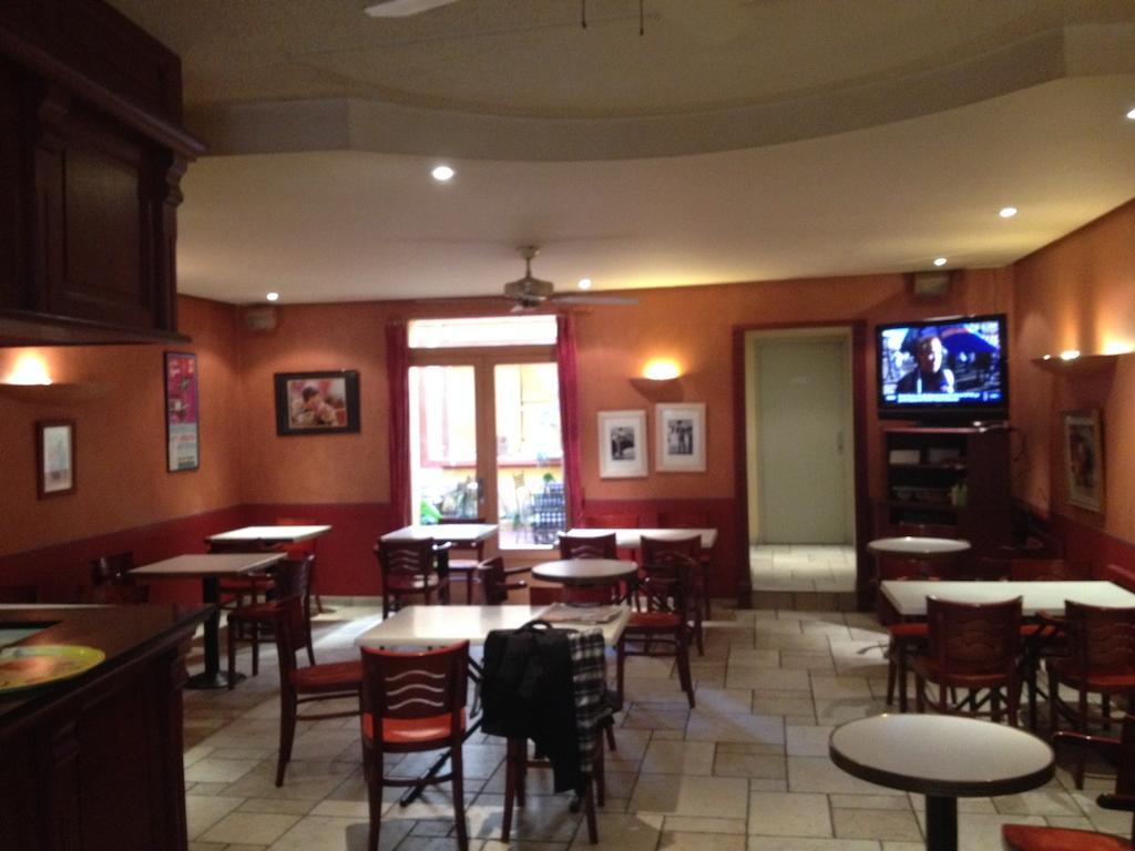 Hotel Restaurant Le Central Châteaurenard Kültér fotó